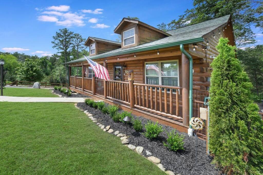 Enchanted Forest Cabin And Teepee! Lights & Laser Show! Private Hot Tub! Unique Stay! Sevierville Exterior foto