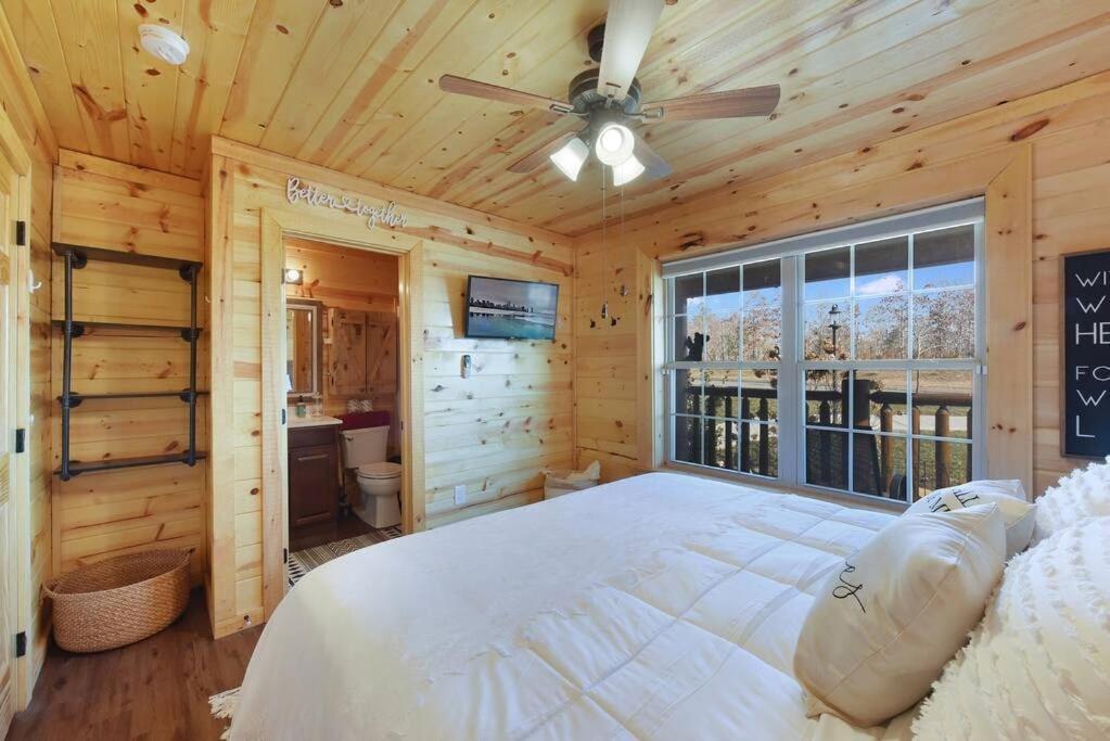 Enchanted Forest Cabin And Teepee! Lights & Laser Show! Private Hot Tub! Unique Stay! Sevierville Exterior foto