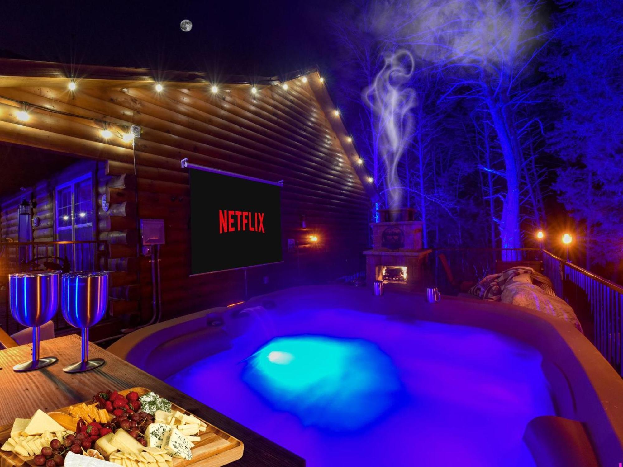 Enchanted Forest Cabin And Teepee! Lights & Laser Show! Private Hot Tub! Unique Stay! Sevierville Exterior foto